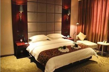 Jinyue Business Hotel Yichuan  ภายนอก รูปภาพ