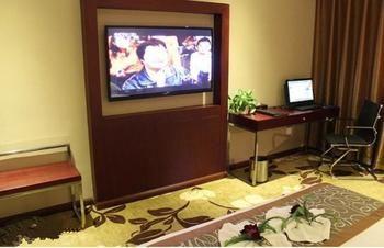 Jinyue Business Hotel Yichuan  ภายนอก รูปภาพ