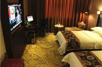 Jinyue Business Hotel Yichuan  ภายนอก รูปภาพ